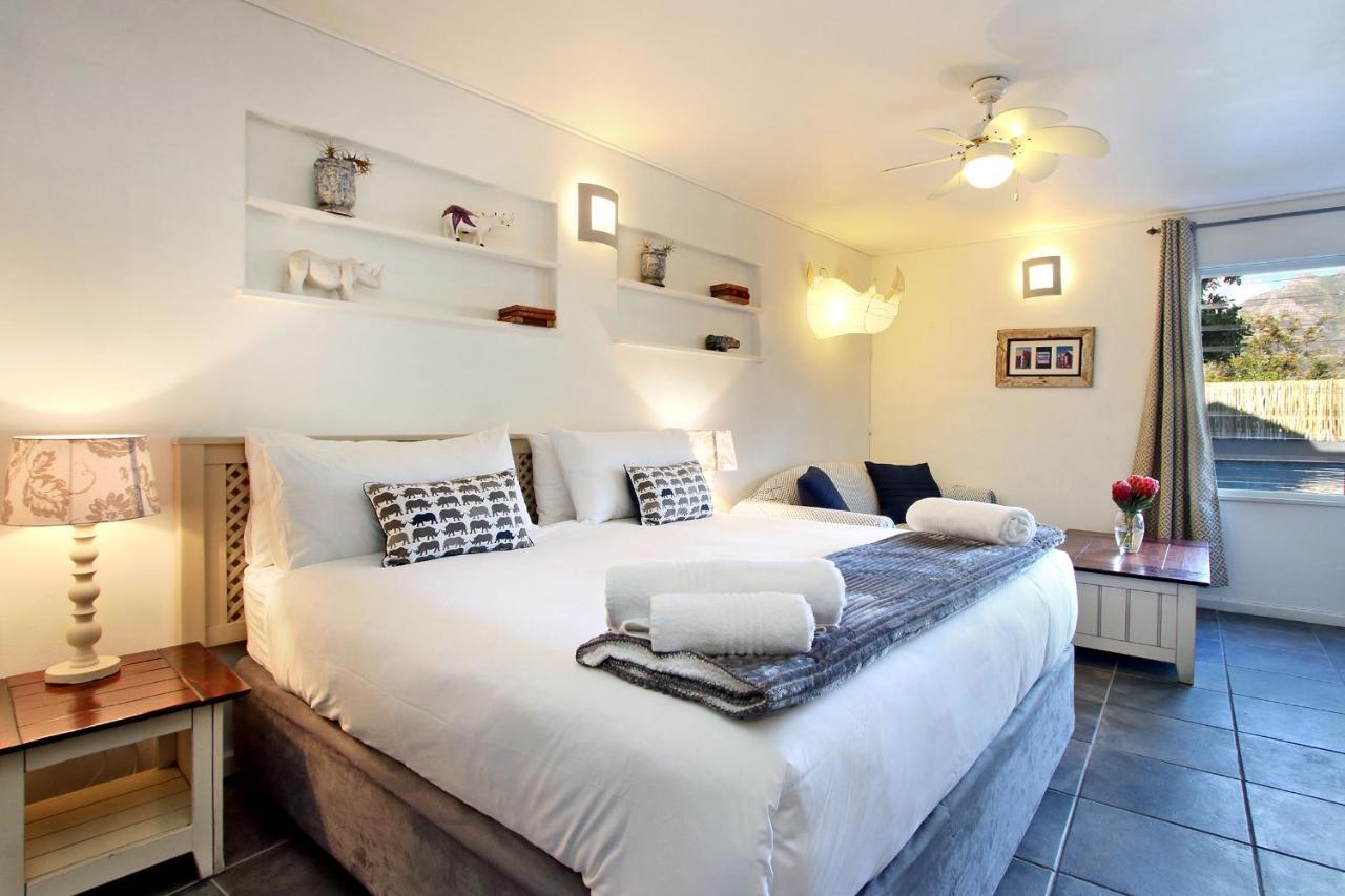 Bergzicht Guesthouse Cape Town Exterior photo