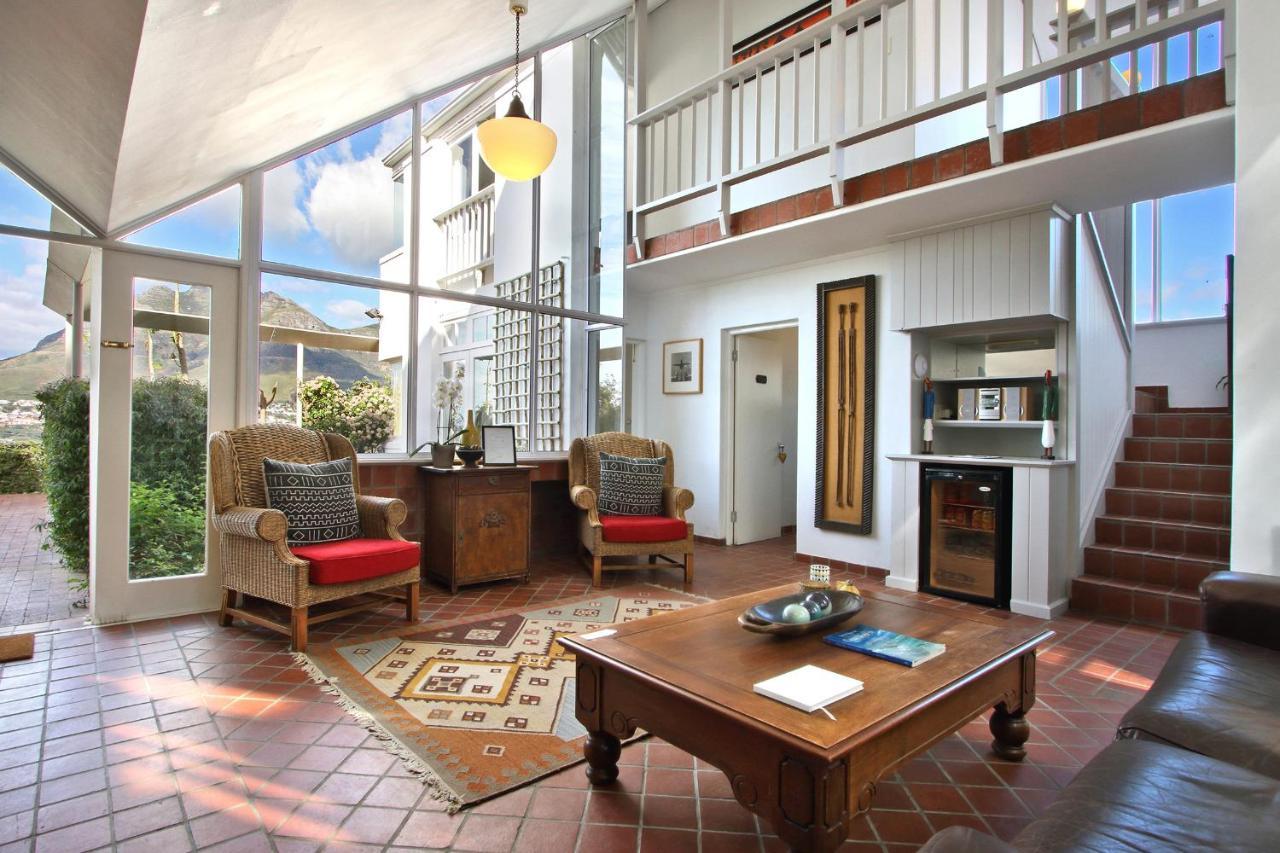 Bergzicht Guesthouse Cape Town Exterior photo