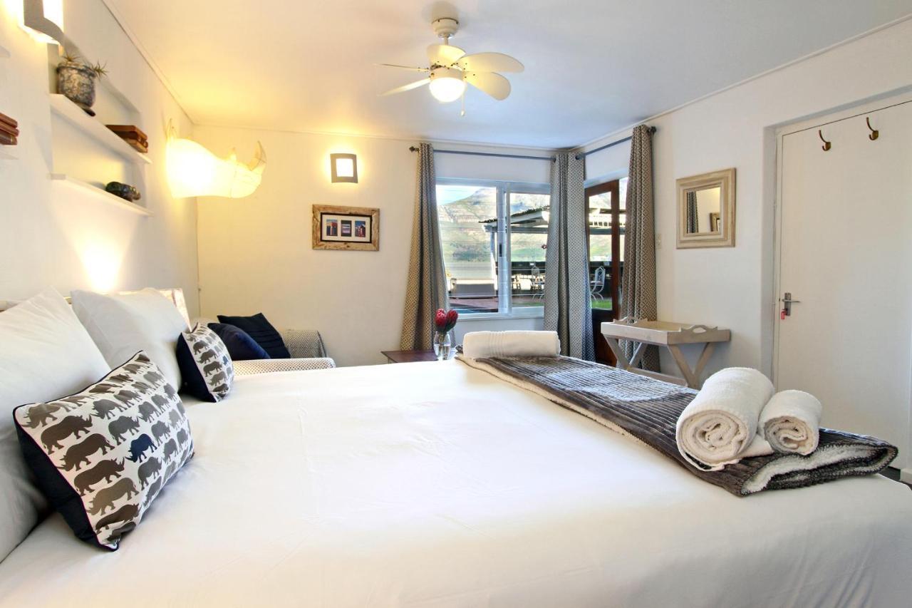 Bergzicht Guesthouse Cape Town Exterior photo