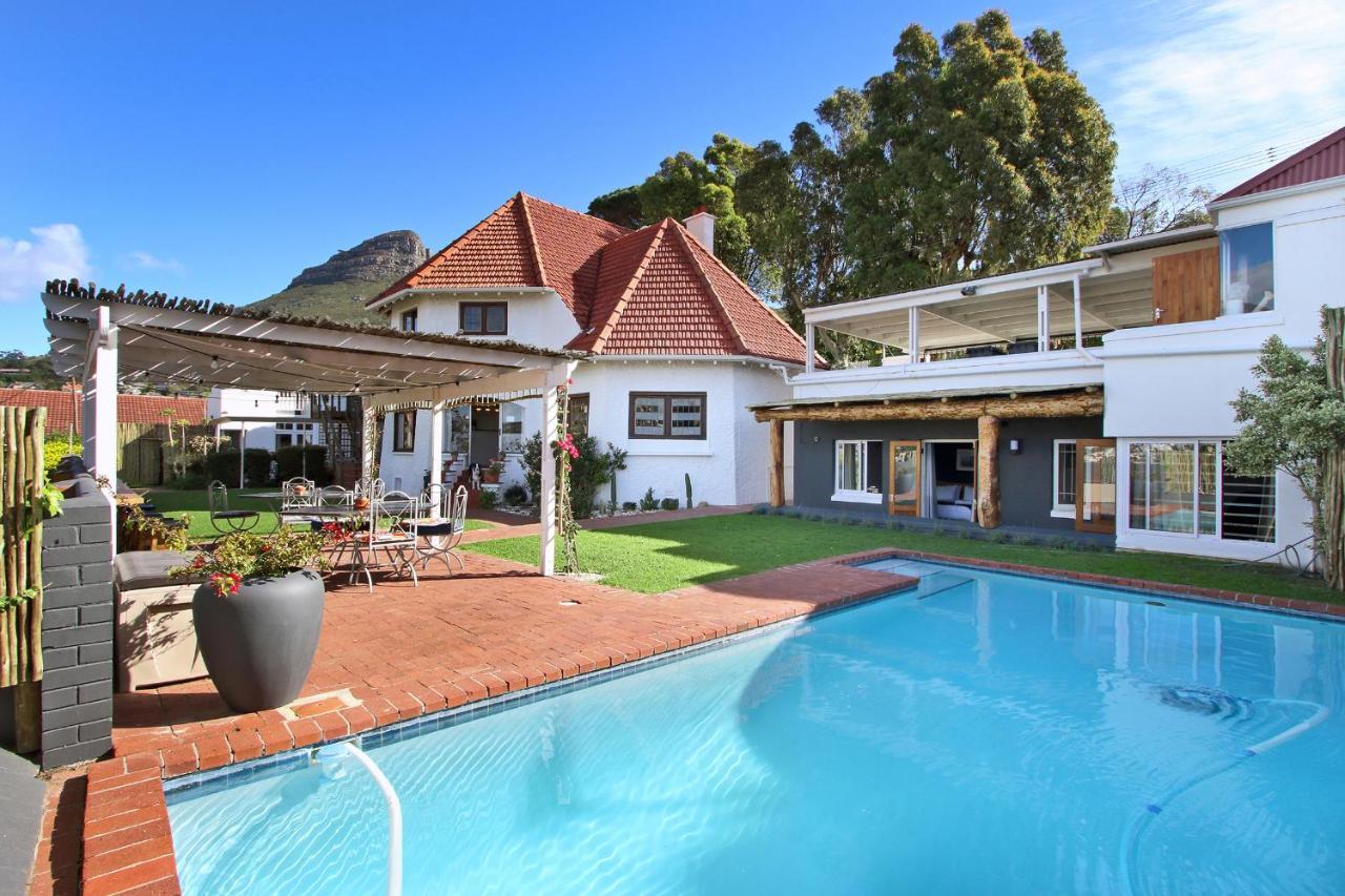 Bergzicht Guesthouse Cape Town Exterior photo