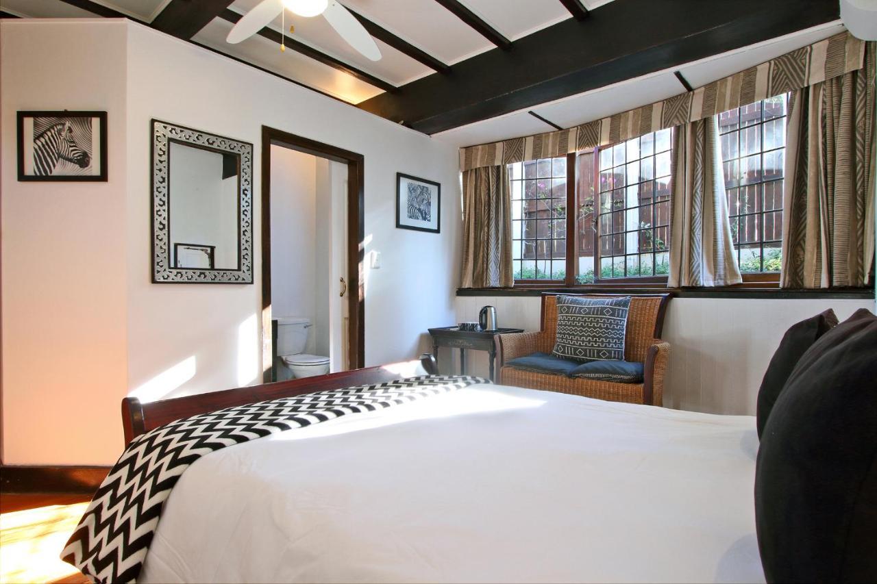 Bergzicht Guesthouse Cape Town Exterior photo