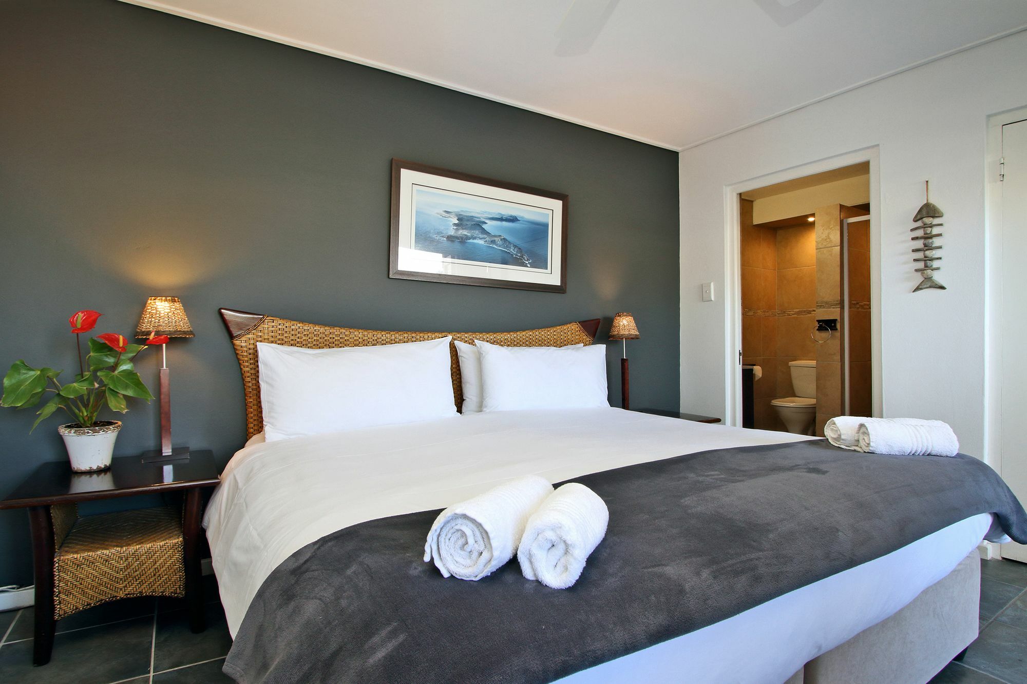 Bergzicht Guesthouse Cape Town Exterior photo