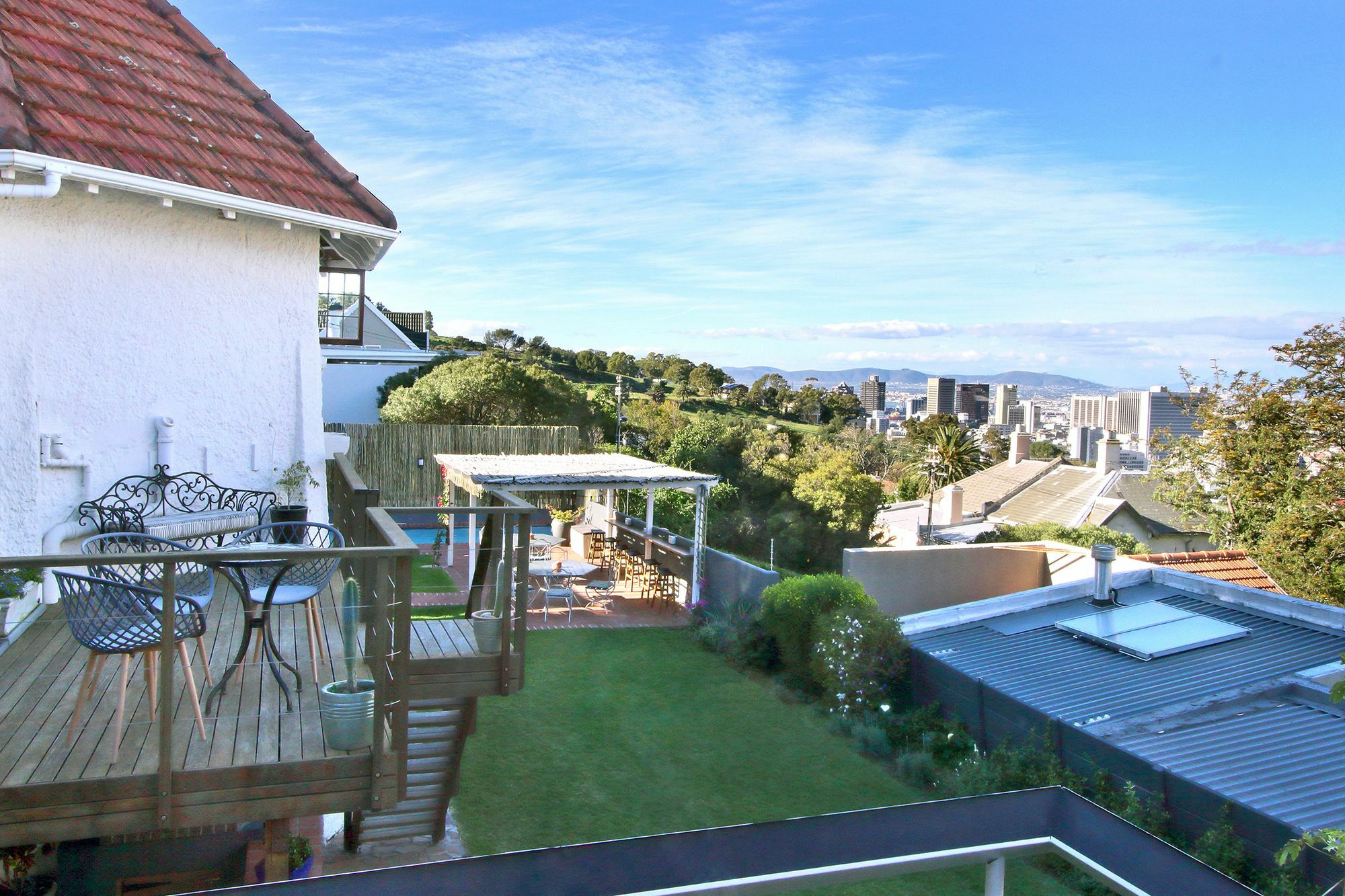 Bergzicht Guesthouse Cape Town Exterior photo
