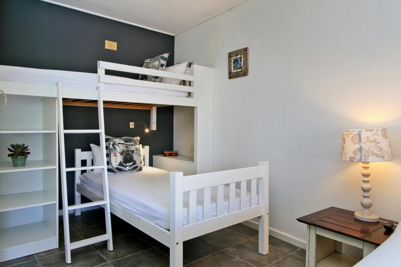 Bergzicht Guesthouse Cape Town Exterior photo